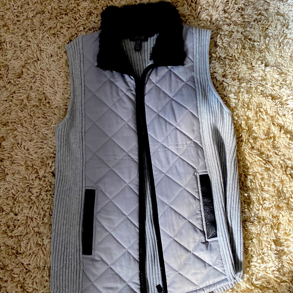 Like new Jones New York vest